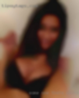 Some one that's sluts in Chicago easy going.