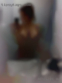 We both enjoy oral and are very Achilles swingers Toronto giving.